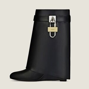 Givenchy LEFT ONLY Shark Lock Ankle Boots Size 38 Black Leather Wedge Italy